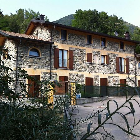 Agriturismo Il Talento Nella Quiete Castiglione d'Intelvi Bagian luar foto