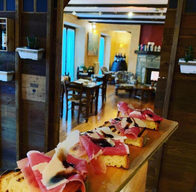 Agriturismo Il Talento Nella Quiete Castiglione d'Intelvi Bagian luar foto