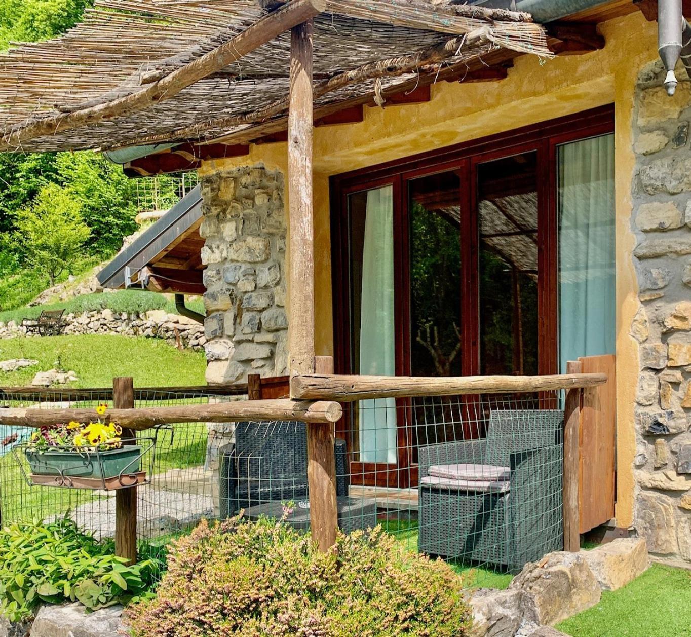 Agriturismo Il Talento Nella Quiete Castiglione d'Intelvi Bagian luar foto