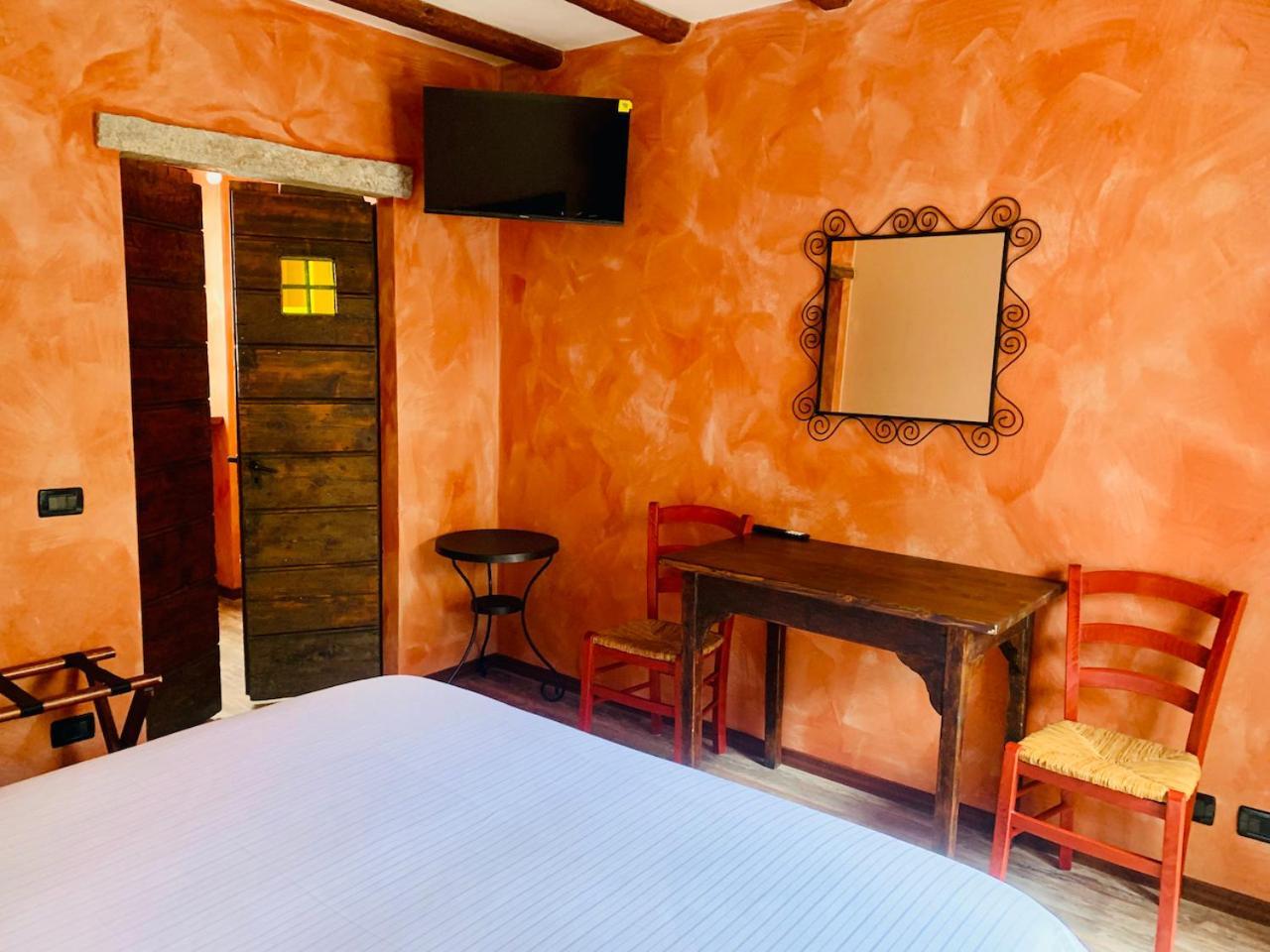 Agriturismo Il Talento Nella Quiete Castiglione d'Intelvi Bagian luar foto