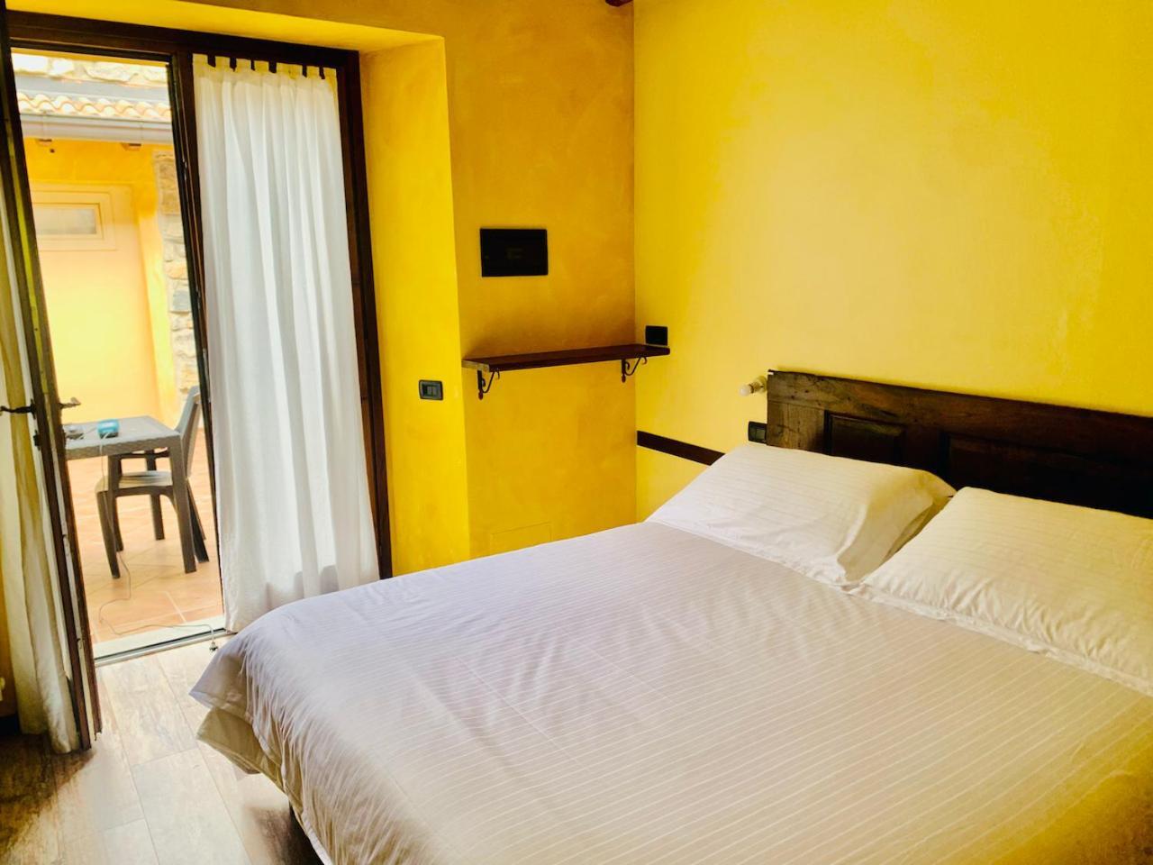 Agriturismo Il Talento Nella Quiete Castiglione d'Intelvi Bagian luar foto