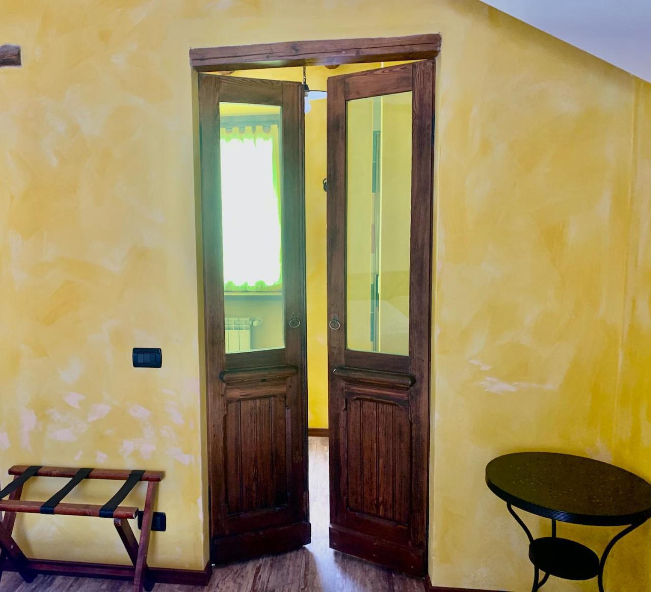 Agriturismo Il Talento Nella Quiete Castiglione d'Intelvi Bagian luar foto