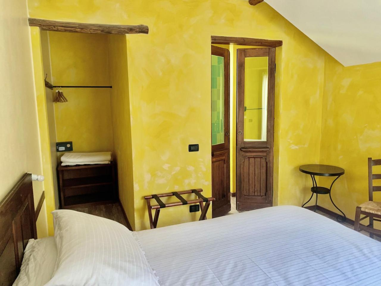 Agriturismo Il Talento Nella Quiete Castiglione d'Intelvi Bagian luar foto