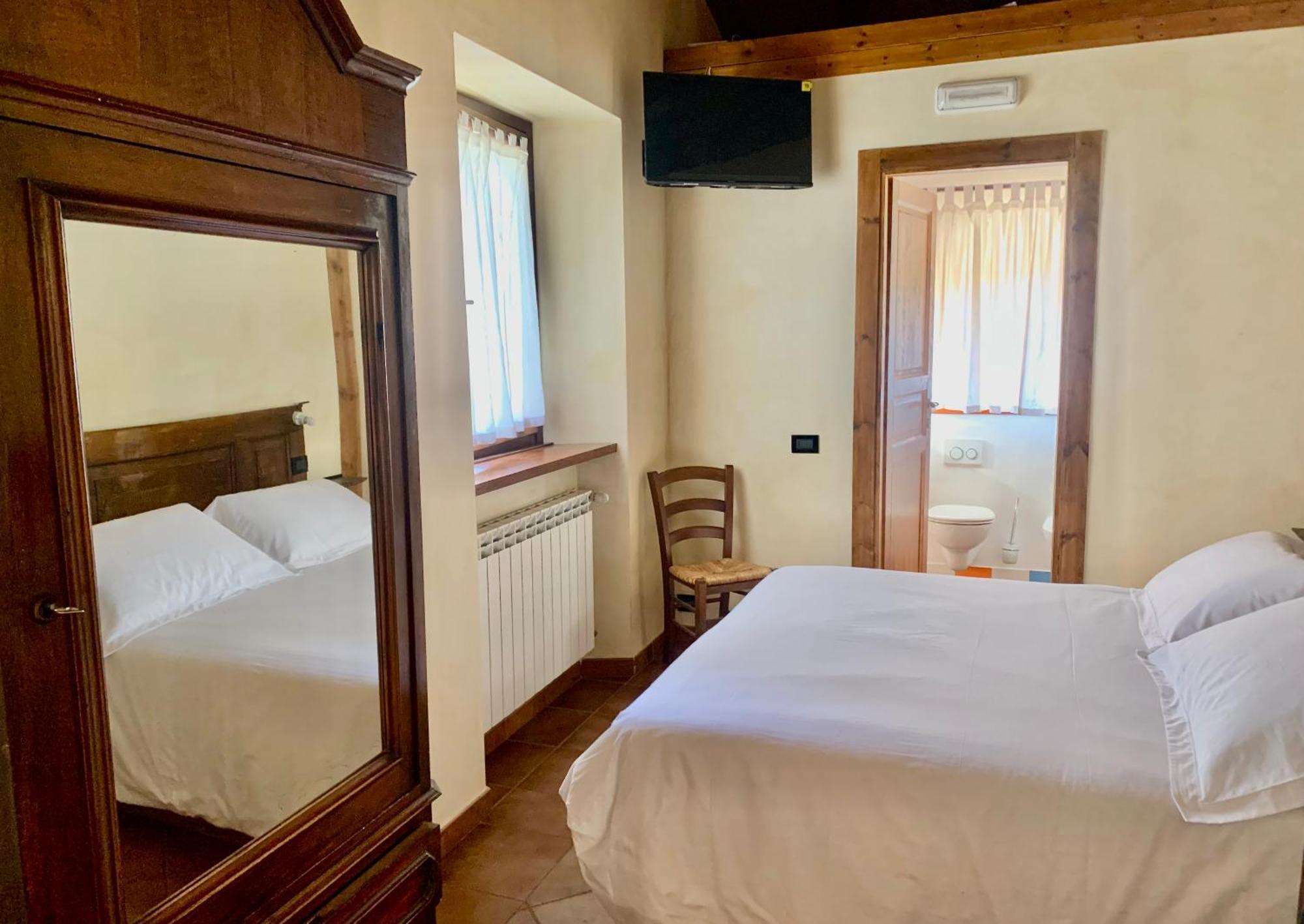 Agriturismo Il Talento Nella Quiete Castiglione d'Intelvi Bagian luar foto
